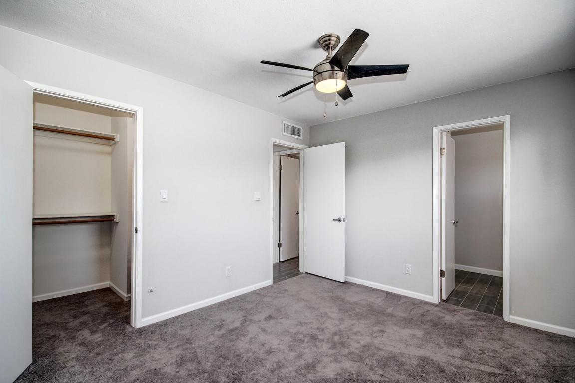 gray-carpet-and-tile-white-trim-CC
